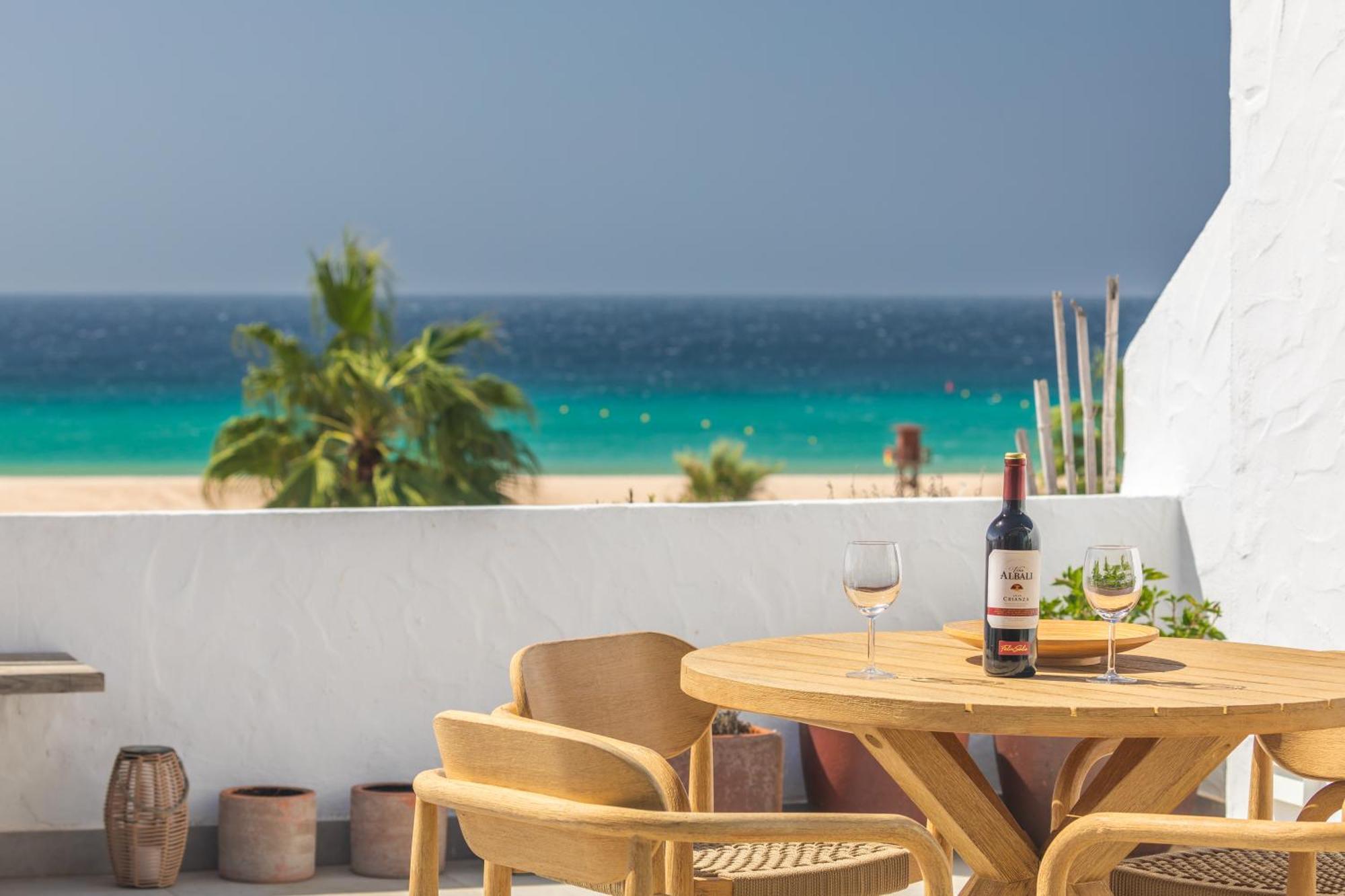 טריפה Los Lances Beach Apartments מראה חיצוני תמונה